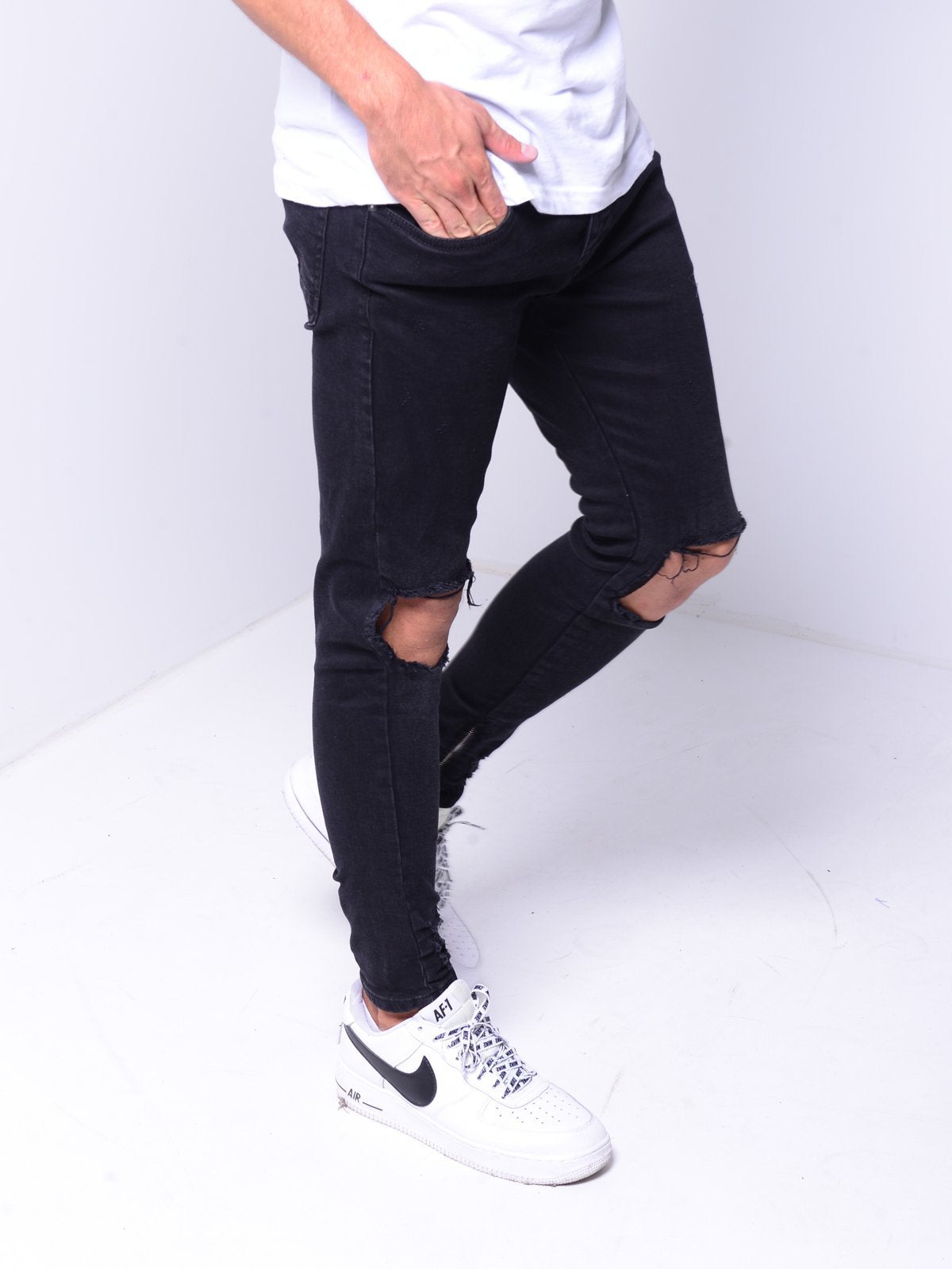 Black Knee Out Jeans 4365