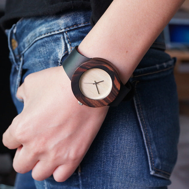 Retro Round Women's Wooden Watches With